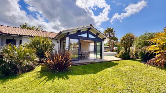 photo For sale House ARES 33