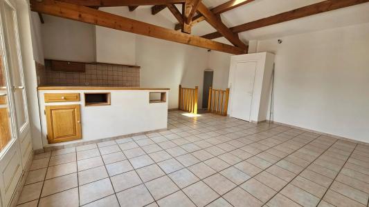 Location Appartement FLEURY 