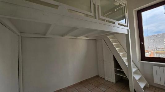 Location Appartement FLEURY 