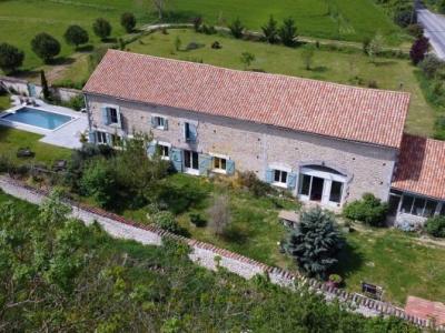 Vente Maison 10 pièces GENAC 16170