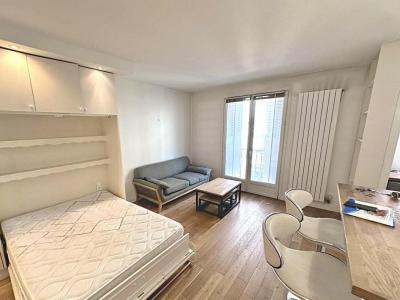 photo For rent Apartment PARIS-10EME-ARRONDISSEMENT 75
