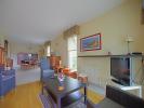 Apartment  300M DES COMMERCES