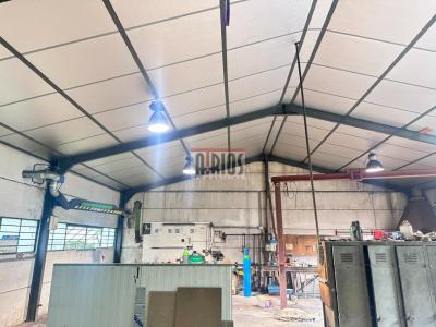 Location Commerce HYERES 83400