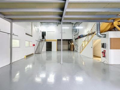photo For rent Commerce AFA 20