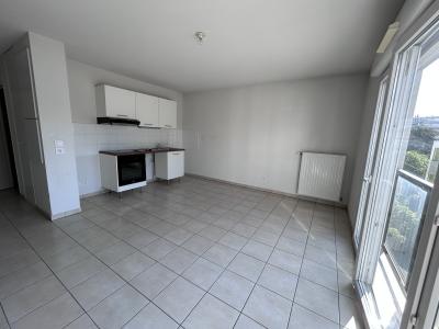 Location Appartement LYON-8EME-ARRONDISSEMENT 69008
