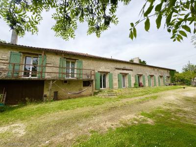 Vente Maison 8 pièces LIZANT 86400