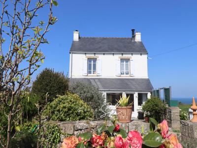 For sale House GUIMAEC  29