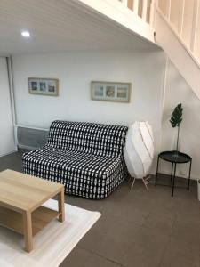 Location Appartement 2 pièces MARSEILLE-1ER-ARRONDISSEMENT 13001