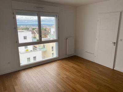 photo For rent Apartment RUEIL-MALMAISON 92