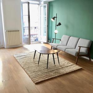 Location Appartement 2 pièces PARIS-10EME-ARRONDISSEMENT 75010