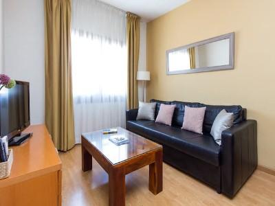 Location Appartement PARIS-10EME-ARRONDISSEMENT 75010