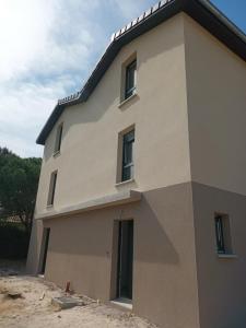 Vente Appartement 5 pièces SAINT-BONNET-DE-MURE 69720