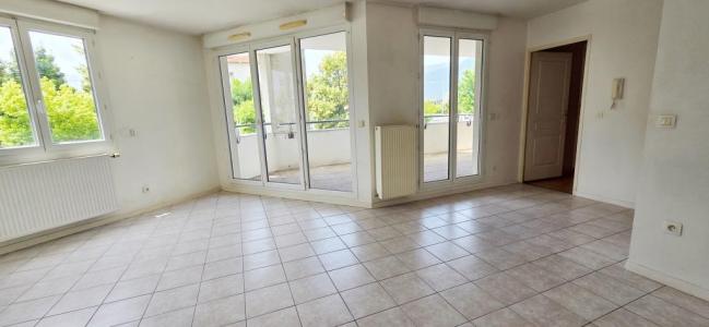 For sale Apartment SAINT-MARTIN-D'HERES 