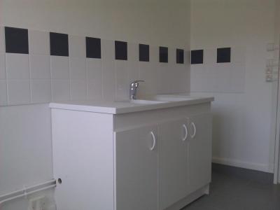 photo For rent Apartment CHATILLON-SUR-INDRE 36
