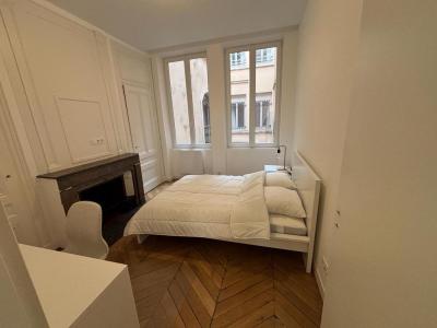 photo For rent Apartment LYON-1ER-ARRONDISSEMENT 69