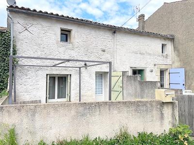 Vente Maison 7 pièces SURGERES 17700