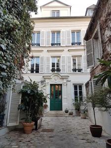 Location Appartement PARIS-18EME-ARRONDISSEMENT  75