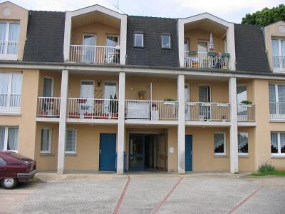 For rent Apartment GUISCARD 