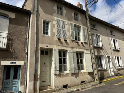 Vente Maison 7 pièces CIVRAY 86400
