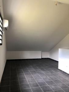 For sale House POSSESSION 
