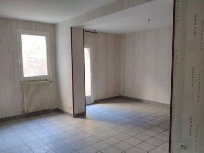 photo For rent House SAINT-MEDARD-DE-GUIZIERES 33