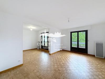 Location Appartement MIRECOURT  88