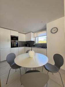 For sale Apartment COLLONGES-AU-MONT-D'OR 