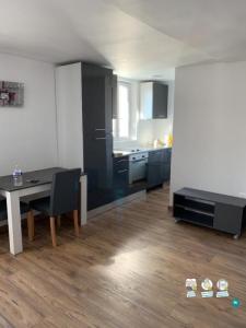 Location Appartement PARIS-10EME-ARRONDISSEMENT  75