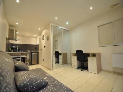 For rent Apartment VILLEURBANNE 