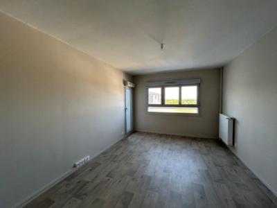 Location Appartement 3 pièces CHENY 89400