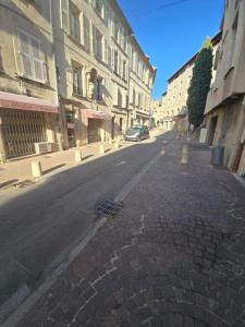 photo For rent Parking AVIGNON 84