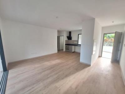 Location Appartement 2 pièces ETANG-SALE 97427