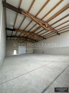 photo For rent Commerce NONGLARD 74
