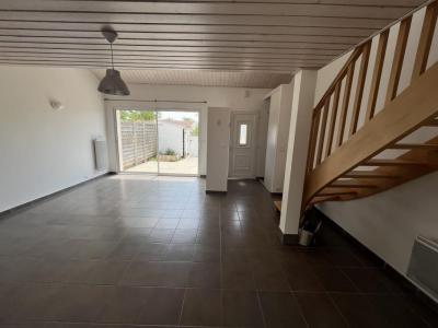 For rent House SAINTE-FOY  85