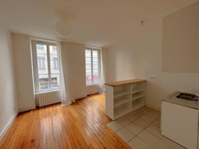 photo For rent Apartment LYON-3EME-ARRONDISSEMENT 69