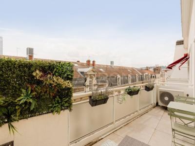 Vente Appartement 3 pièces LYON-6EME-ARRONDISSEMENT 69006