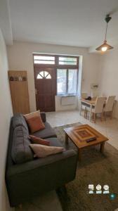 Location Appartement 2 pièces CALUIRE-ET-CUIRE 69300