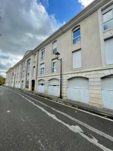 Location Appartement 4 pièces VILLENEUVE-LES-AVIGNON 30400