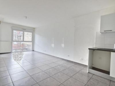 Vente Appartement 4 pièces VILLEURBANNE 69100