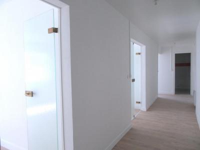 photo For rent Apartment BORDEAUX 33