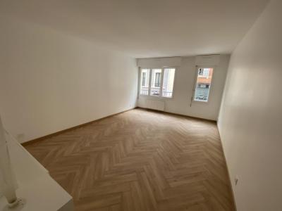 Location Appartement 3 pièces PARIS-17EME-ARRONDISSEMENT 75017