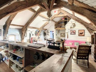 For sale Apartment BESSE-ET-SAINT-ANASTAISE 