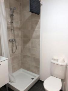 photo For rent Apartment BRON 69