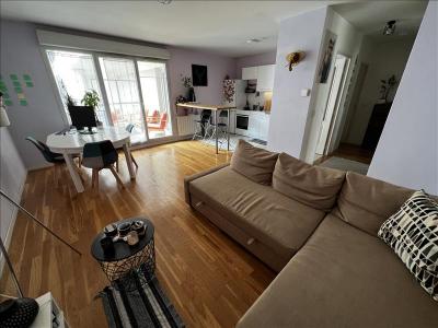 photo For rent Apartment LYON-3EME-ARRONDISSEMENT 69