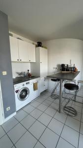 Location Appartement 2 pièces LYON-8EME-ARRONDISSEMENT 69008