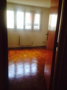 photo For rent Apartment BORDEAUX 33