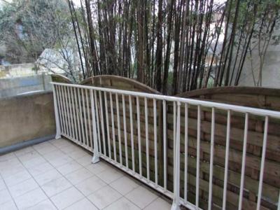 photo For rent Apartment BORDEAUX 33