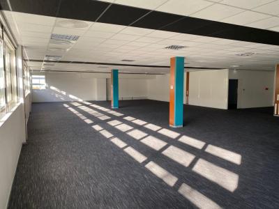 photo For rent Box office ANGERS 49