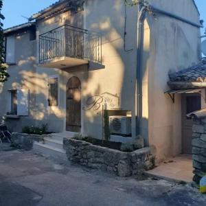 photo For rent Apartment CUCURON 84