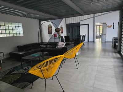 photo For rent Commercial office SAINT-PIERRE 974
